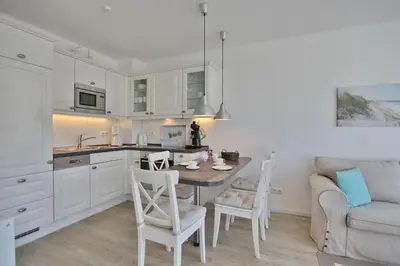 Küche/Küchenzeile in der Unterkunft Strandglück Haus C Strandglück Appartement 7C