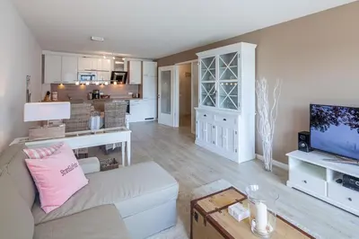 Ein Sitzbereich in der Unterkunft Strandglück Haus A Strandglück Appartement 8A StrandGutFinder de
