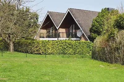 Ein Garten an der Unterkunft Doppelhaushälfte Am Knurrhahn Am Knurrhahn Appartement 2