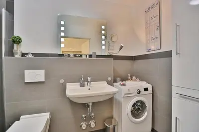 Ein Badezimmer in der Unterkunft Strandglück Haus A Strandglück Appartement 5A