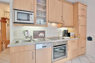 Küche/Küchenzeile in der Unterkunft Residenz Alte Bergstraße Residenz Alte Bergstrasse Appartement 9
