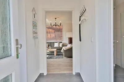 Ein Sitzbereich in der Unterkunft Appartemenhaus Linda-Lu Appartementhaus Linda-Lu Appartement 3