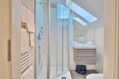 Ein Badezimmer in der Unterkunft Appartemenhaus Linda-Lu Appartementhaus Linda-Lu Appartement 8