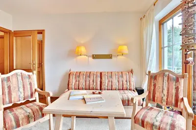 Ein Sitzbereich in der Unterkunft Landhaus Pönitz am See Landhaus am See Appartement 8