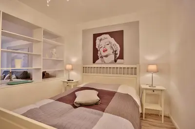 Ein Bett oder Betten in einem Zimmer der Unterkunft Appartemenhaus Linda-Lu Appartementhaus Linda-Lu Appartement 2