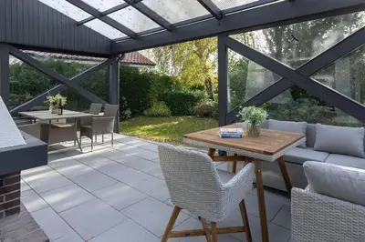 Ein Garten an der Unterkunft Ostseeliebe