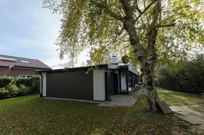 Ein Garten an der Unterkunft Ostseeliebe