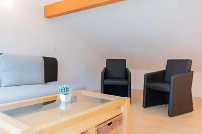 Ein Sitzbereich in der Unterkunft Geräumige Ferienwohnung ANKER in ruhiger Lage