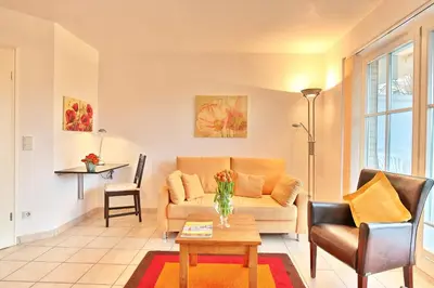 Ein Sitzbereich in der Unterkunft Hanseaten Residenz Hanseaten-Residenz Appartement 4