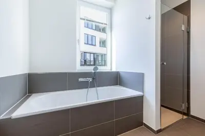 Ein Badezimmer in der Unterkunft Villa Godewindpark Travemünde Villa Godewindpark Travemünde 02