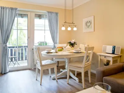 Ein Sitzbereich in der Unterkunft TRA7c Ferienwohnung Kossmann