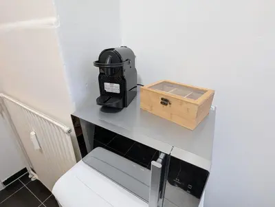 Kaffee-/Teezubehör in der Unterkunft HejU - Parking - Kitchen - Netflix - Kingsize Bett
