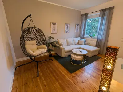 Ein Sitzbereich in der Unterkunft HejU - Parking - Kitchen - Netflix - Kingsize Bett
