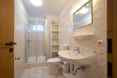 Ein Badezimmer in der Unterkunft Strandresidenz Wohnung 1