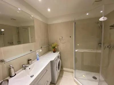 Ein Badezimmer in der Unterkunft Berliner Hof 3-Zi-Wohnung mit Meerblick und Strandlage an der Promenade