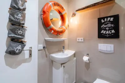 Ein Badezimmer in der Unterkunft Ferienpark Sierksdorf App 120 - Strandlage