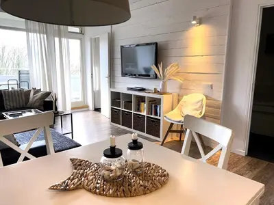 TV/Unterhaltungsangebot in der Unterkunft Panoramic App A03-1