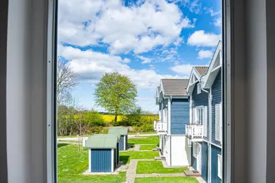 Ein Garten an der Unterkunft Strandpark Sierksdorf H048