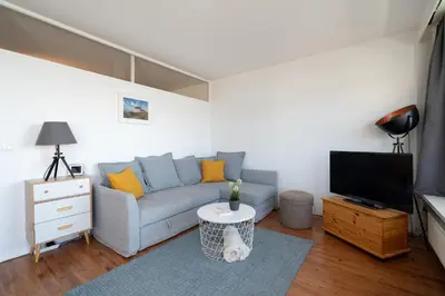 TV/Unterhaltungsangebot in der Unterkunft Panoramic App B07-5