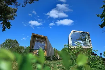 Ein Garten an der Unterkunft Tiny House Pioneer 1 - Salemer See