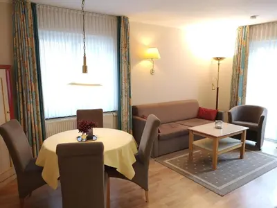 Ein Sitzbereich in der Unterkunft Haus Niedersachsen Apartment 7