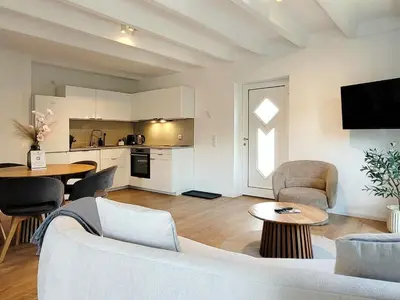 Küche/Küchenzeile in der Unterkunft Charmante Ferienwohnung mit Terrasse - nur 50m zum Strand mit eigenem Parkplatz und Fahrradunterstellmöglichkeit
