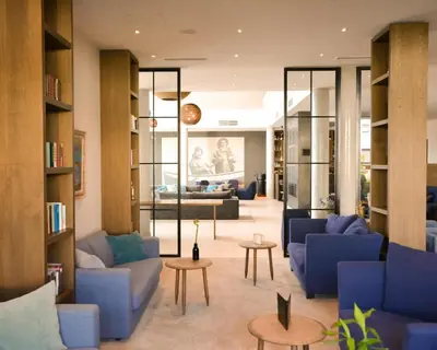 Ein Sitzbereich in der Unterkunft SeeHuus Lifestyle Hotel