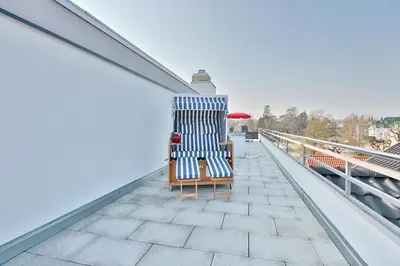 Ein Balkon oder eine Terrasse in der Unterkunft Strandallee 10 Penthouse Seaview