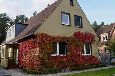 Das Gebäude in dem sich die Ferienwohnung befindet