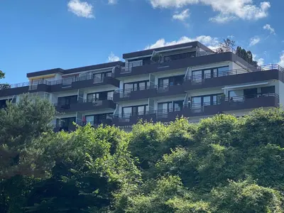 Das Gebäude in dem sich die Ferienwohnung befindet