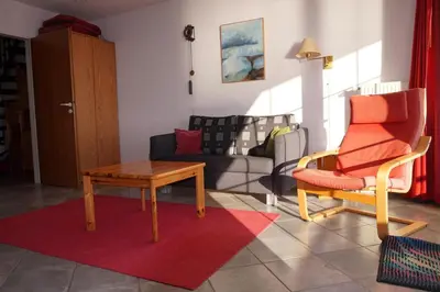 Ein Sitzbereich in der Unterkunft Strandresidenz Sierksdorf NR 13