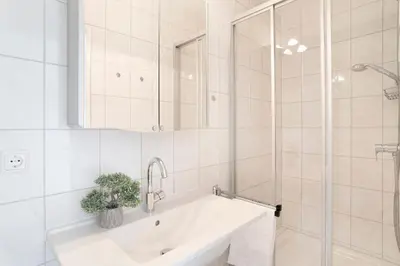 Ein Badezimmer in der Unterkunft Strandhotel Scharbeutz Kleine Krabbe