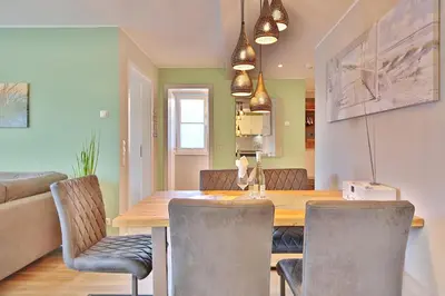 Ein Sitzbereich in der Unterkunft Appartementhaus Pönitzer Chaussee Auszeit Appartement Nr 7