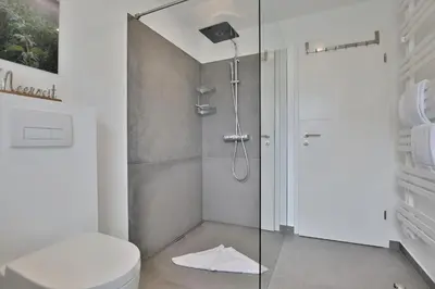 Ein Badezimmer in der Unterkunft Haus am Seehof Ferienwohnung Ostseeliebe