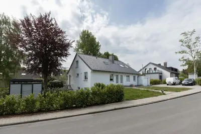 Das Gebäude in dem sich die Ferienwohnung befindet