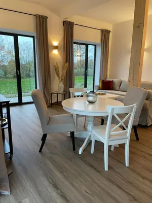 Ein Sitzbereich in der Unterkunft Ferienwohnung 3 am Herrenhaus Ahrensbök
