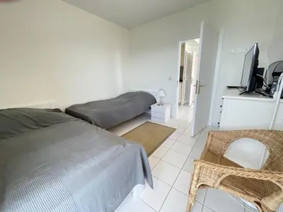 TV/Unterhaltungsangebot in der Unterkunft Maritim Wind und Meer 3-Zimmer-Ecksuite Maritim Travemünde