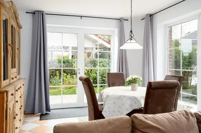 Ein Sitzbereich in der Unterkunft BIR9a Ferienwohnung Vahle