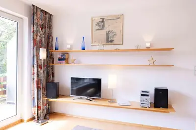 TV/Unterhaltungsangebot in der Unterkunft BEE1 Ferienwohnung Ernstorfer