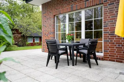 Ein Patio oder anderer Außenbereich in der Unterkunft BIR9b Ferienwohnung Vahle