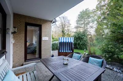 Ein Garten an der Unterkunft MEI71 Ferienwohnung Strandlust F