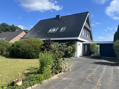 Das Gebäude in dem sich die Ferienwohnung befindet