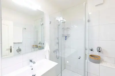 Ein Badezimmer in der Unterkunft TRA4 Haus Hubertus F