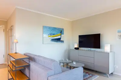 TV/Unterhaltungsangebot in der Unterkunft Ferienwohnung Beachbreak - Stilvolle Ferienwohnung an der Ostsee