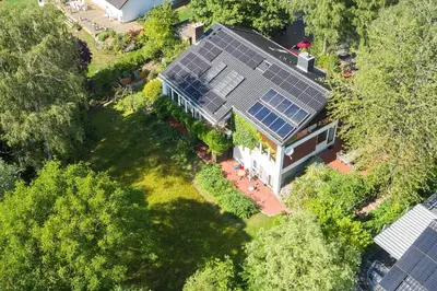 Das Gebäude in dem sich die Ferienwohnung befindet