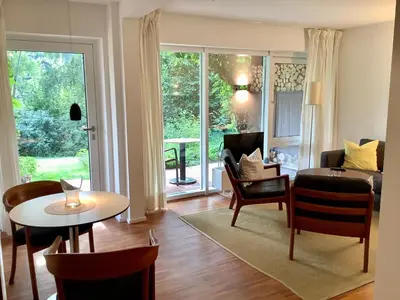 Ein Sitzbereich in der Unterkunft Haus Falkenweg 5 Ruhe Oase