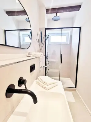 Ein Badezimmer in der Unterkunft Ferienhaus Urban Fewo Alte Backstube 2-4 Personen WLAN gegenüber vom Strand