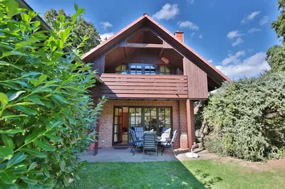 Ein Garten an der Unterkunft Ferienhaus Seeweg 17 Ferienhaus Seeweg 17