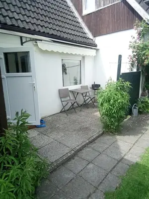 Ein Garten an der Unterkunft Ferienhaus Suda