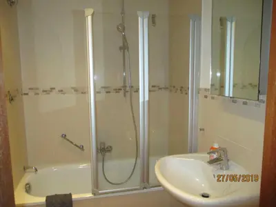 Ein Badezimmer in der Unterkunft Am Kurpark DG. Whg. Nr.22